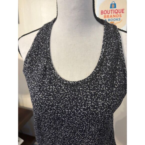 Athleta Tank Black and White Pattern Size M - Picture 3 of 3